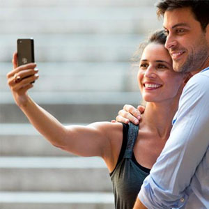 telefon-komorkowy-wygrywa-choc-tablety-napieraja