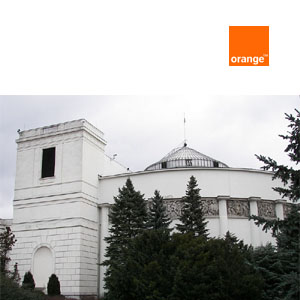 orange-pod-lupa-rzadzacych