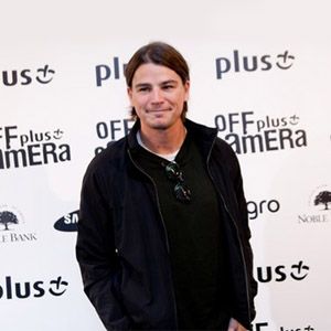 ciekawe-filmy-na-off-plus-camera-2013-detropia-i-krolowa-wersalu