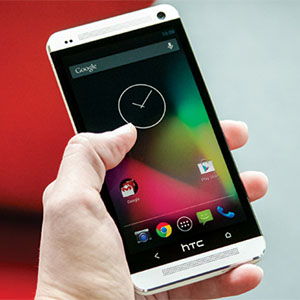htc-one-kolejny-flagowy-smartfon-z-czystym-androidem