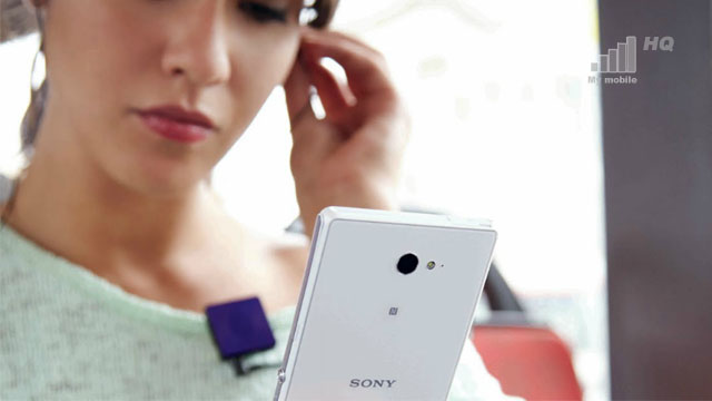noz-w-plecy-dla-klientow-sony-mobile